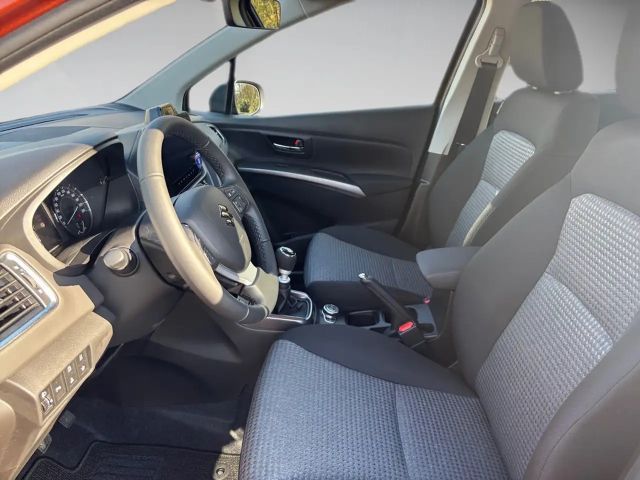 Suzuki S-Cross AllGrip Hybrid