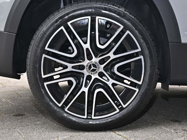 Mercedes-Benz GLB 180 