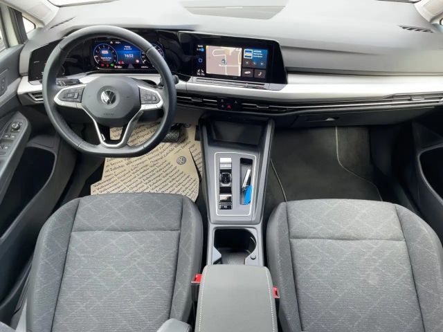 Volkswagen Golf DSG Life