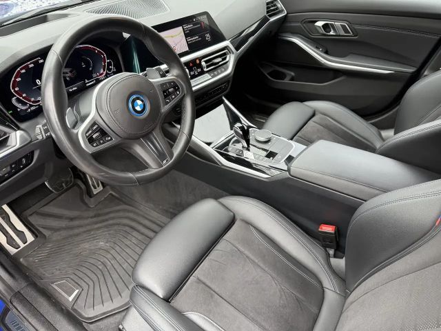 BMW 330 330e Touring xDrive