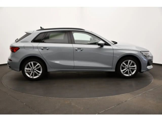 Audi A3 30 TFSI Business Sedan