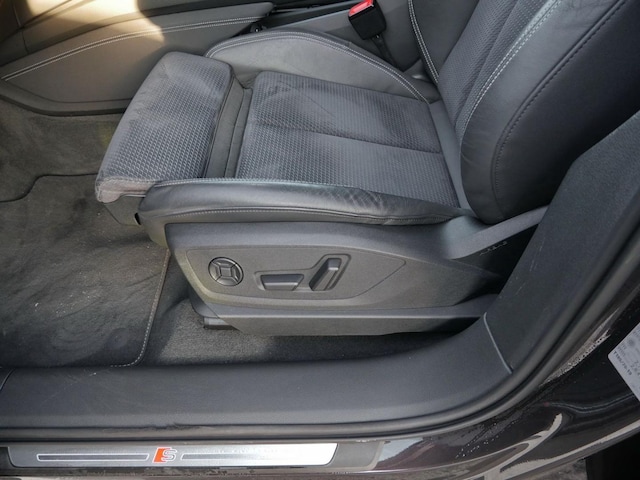 Audi Q8 e-tron 55 Quattro S-Line