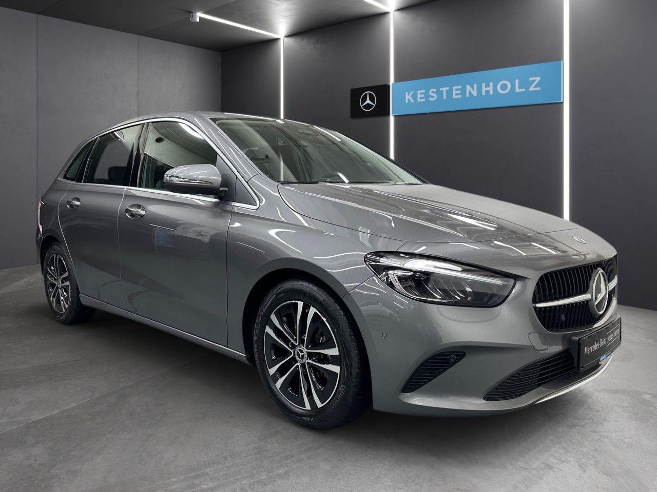 Mercedes-Benz B 200 Progressive Sedan