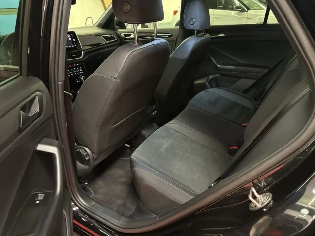 Volkswagen T-Roc 1.5 TSI DSG R-Line