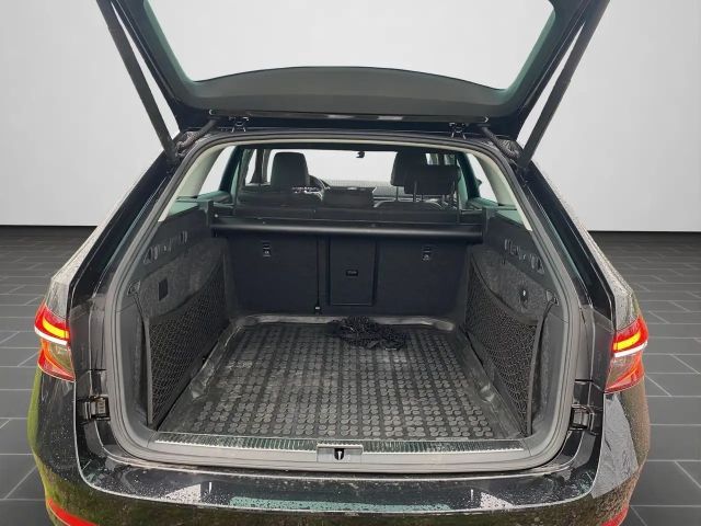 Skoda Superb 2.0 TDI Combi