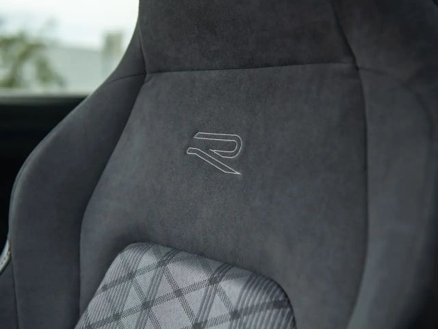 Volkswagen Golf DSG R-Line Style