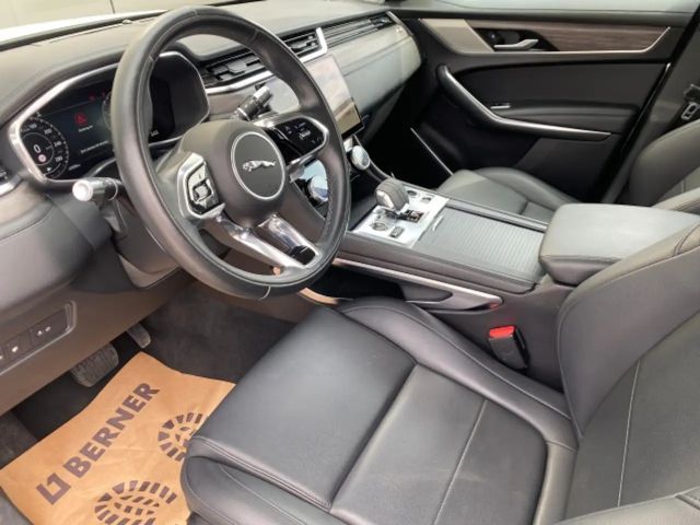 Jaguar F-Pace AWD P400e