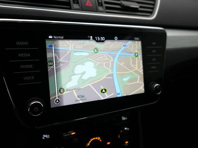 Skoda Superb Ambition Combi iV