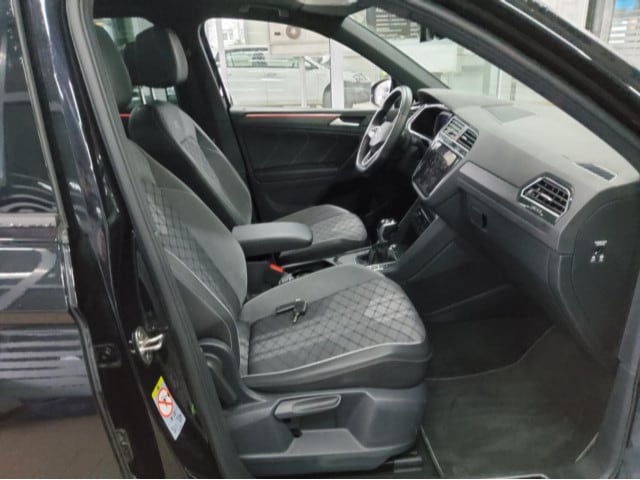 Volkswagen Tiguan 1.5 TSI DSG R-Line