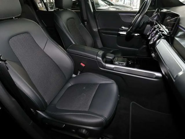 Mercedes-Benz EQB 300 4MATIC