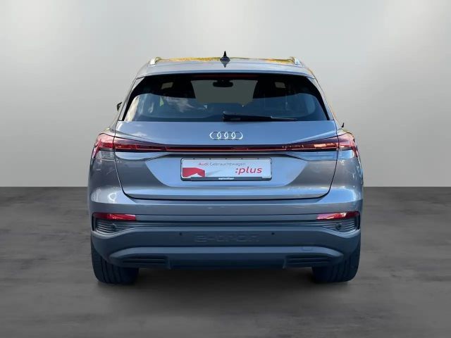 Audi Q4 e-tron 45 / MMI-Navi+, Standklima, LED, RFK