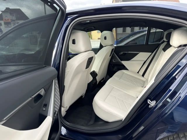 BMW i5 M60 Sedan xDrive