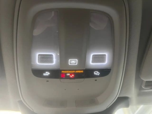 Volvo V90 AWD Dark Plus T6