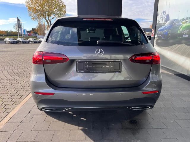 Mercedes-Benz B 180 Luxury Line