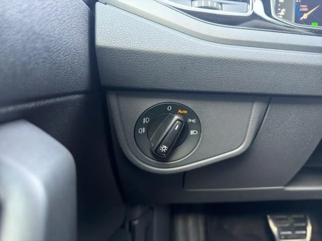 Volkswagen Taigo 1.0 TSI DSG R-Line