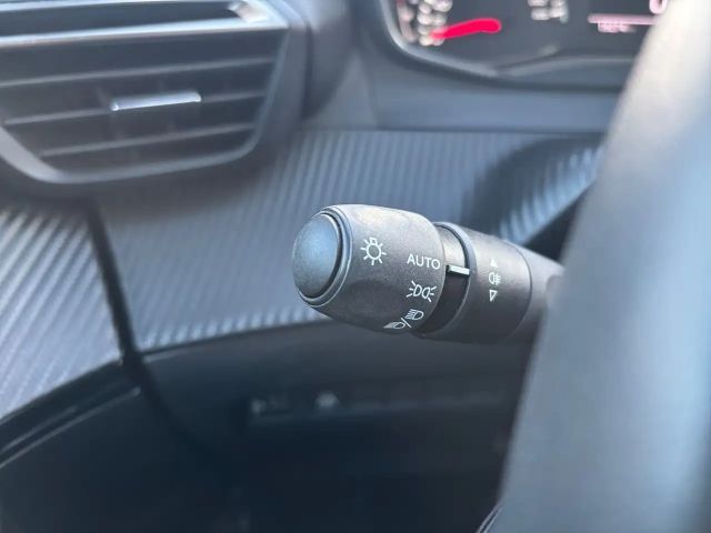 Peugeot 2008 Allure Pack EAT8