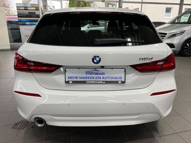 BMW 116 116d Advantage pakket Sedan