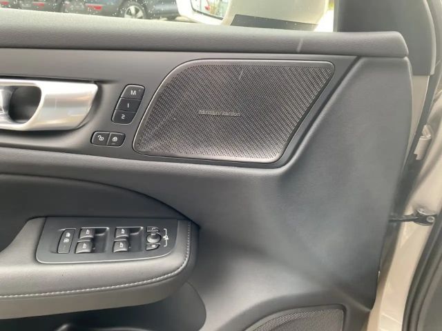 Volvo V60 Cross Country AWD Ultimate