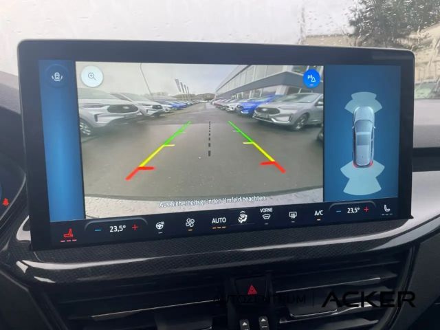 Ford Focus ST Line Wagon