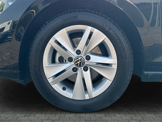 Volkswagen Golf 1.5 eTSI Golf VIII Life