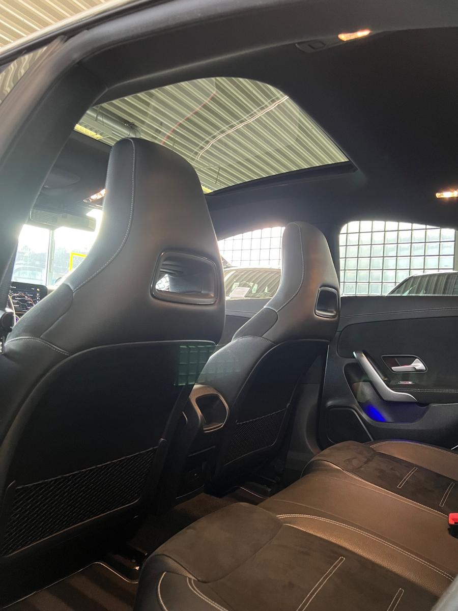 Mercedes-Benz CLA 200 AMG Line