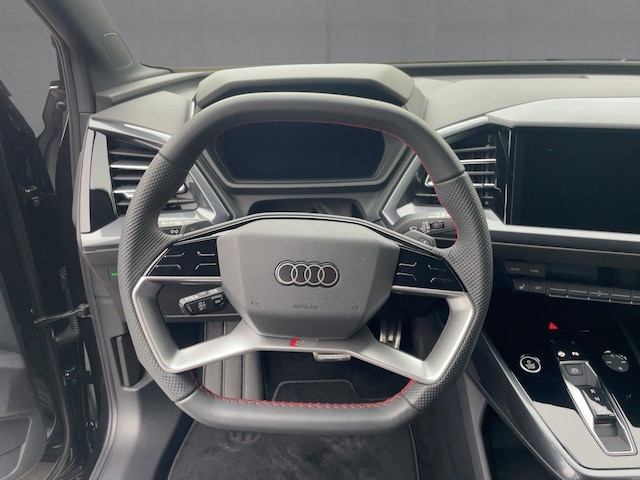 Audi Q4 e-tron SUV 45 e-tron Audi Q4 e-tron