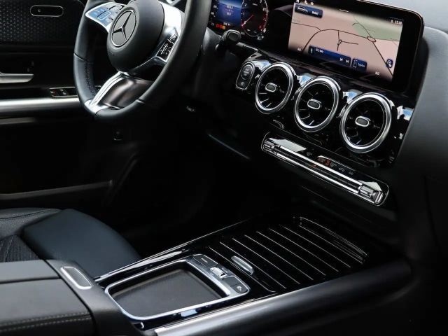 Mercedes-Benz B 200 Progressive Sedan