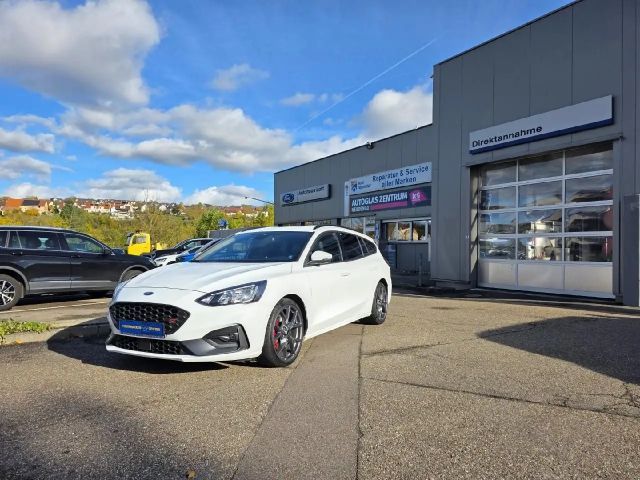 Ford Focus ST Line Wagon