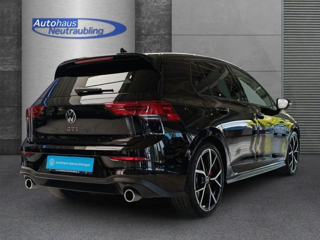Volkswagen Golf 2.0 TSI DSG