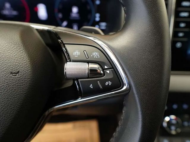 Skoda Karoq 2,0 TDI DSG ''LED*ACC*NAVI*R-KAM*VIRTUAL''