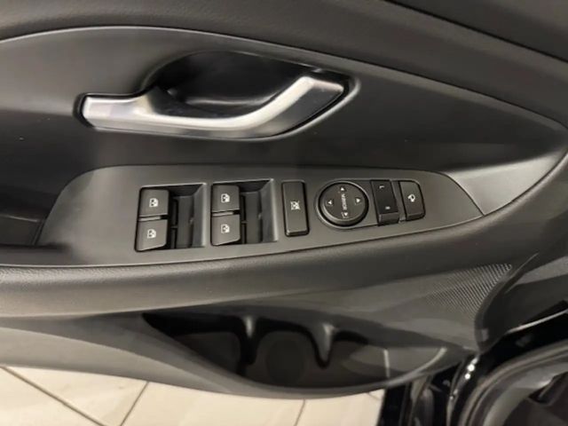 Hyundai i30 Advantage Hybrid