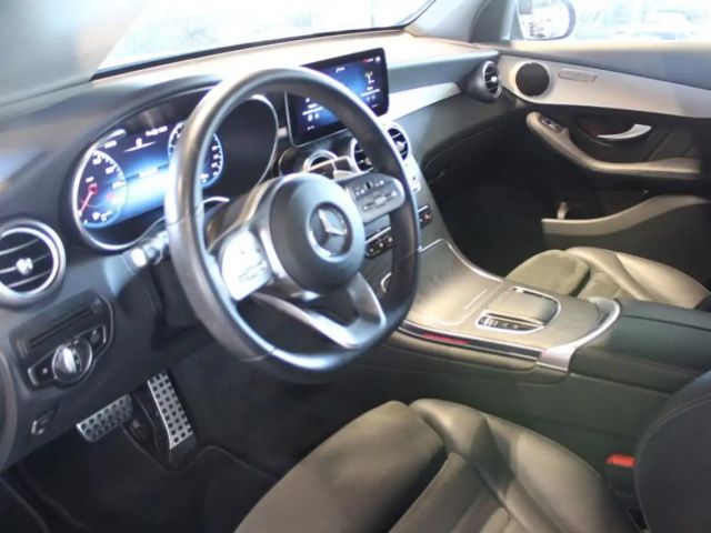 Mercedes-Benz GLC 300 4MATIC AMG Line