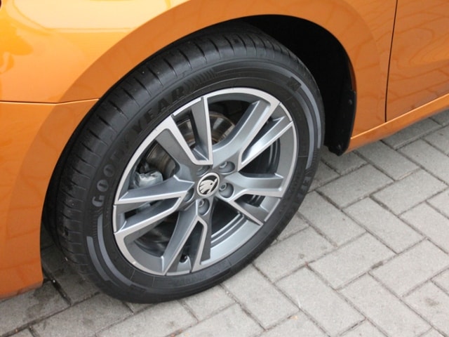 Skoda Fabia 1.0 TSI Business Tour