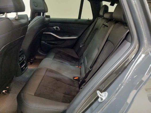 BMW 320 320d M-Sport xDrive