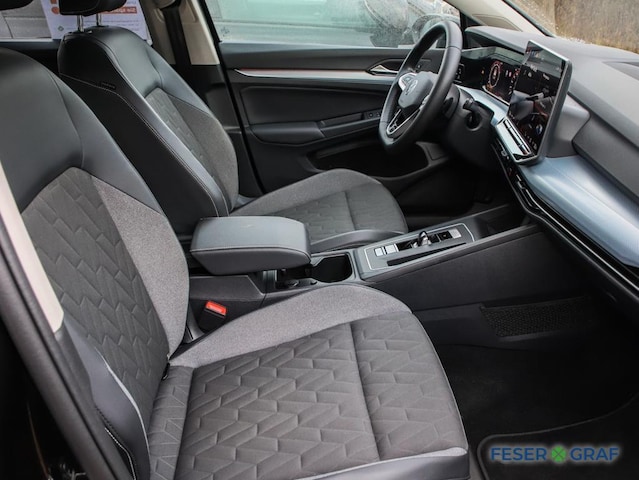 Volkswagen Golf 1.5 eTSI DSG