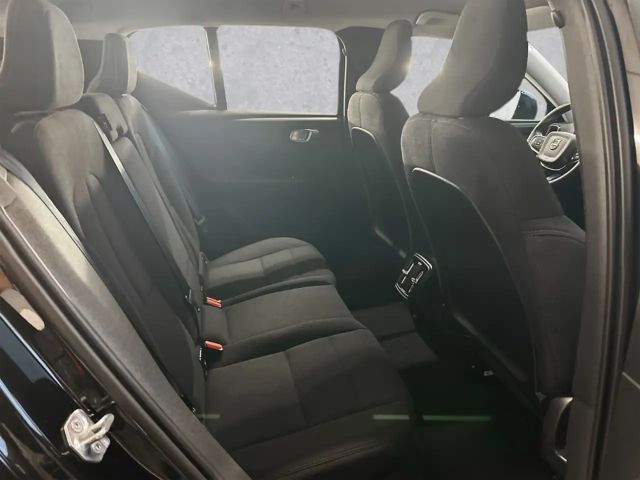 Volvo XC40 Core Momentum