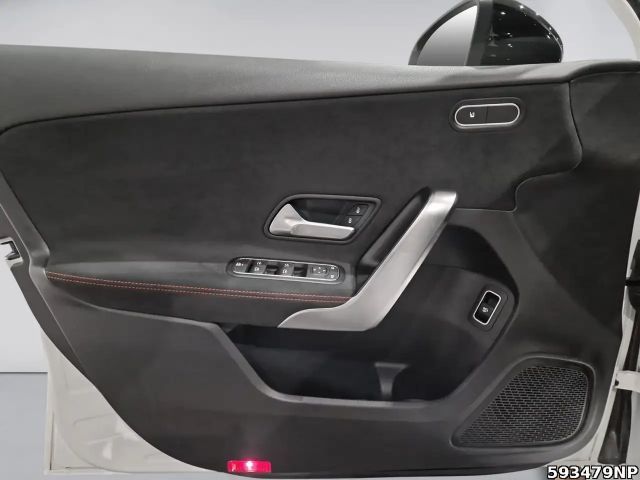 Mercedes-Benz A 180 AMG Line