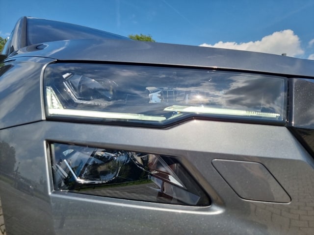 Skoda Karoq 1,5 TSI DSG AHK+RFK+LED