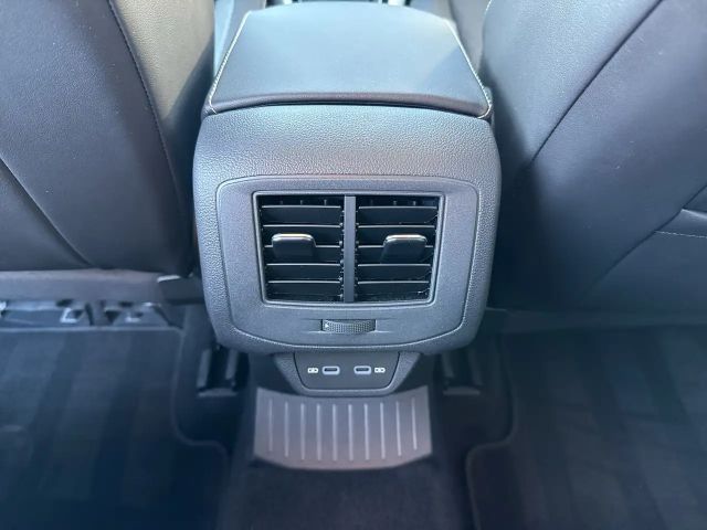 Volkswagen T-Roc GOAL TSI CarPlay/Virt/ACC/LED/Navi/PDC