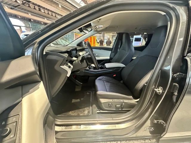 Ford Explorer Premium RWD