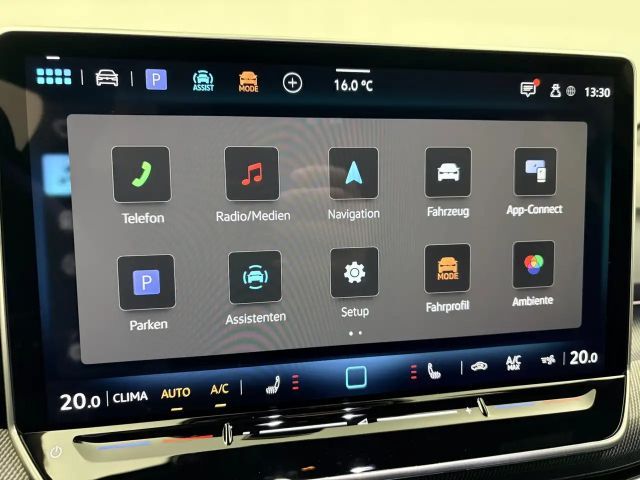 Volkswagen Golf DSG Sport Variant