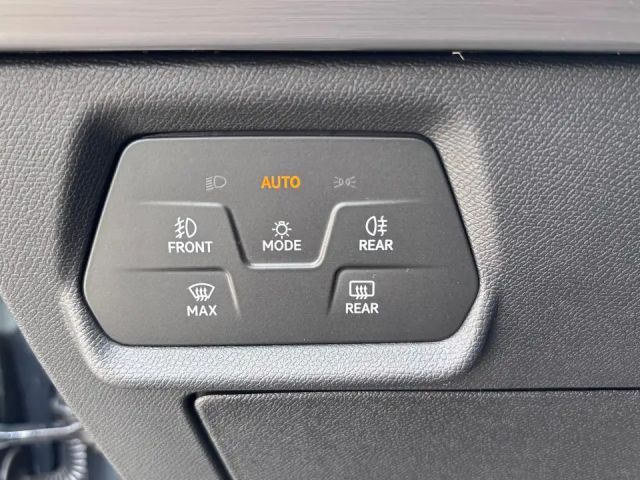 Seat Leon 1.5 eTSI DSG FR-lijn Sportstourer