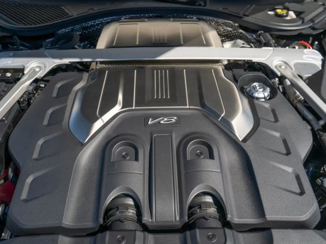 Bentley Flying Spur V8