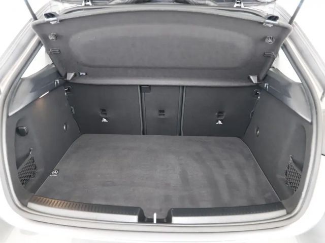 Mercedes-Benz A 200 A 200 d Progressive