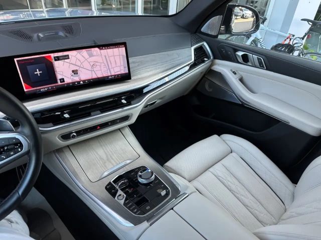 BMW X5 HUD SKYPANO DAP PA+ B&W INTEGRAL 2ACHS