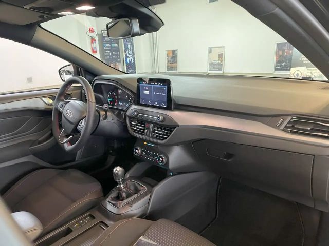 Ford Focus EcoBoost ST Line Style