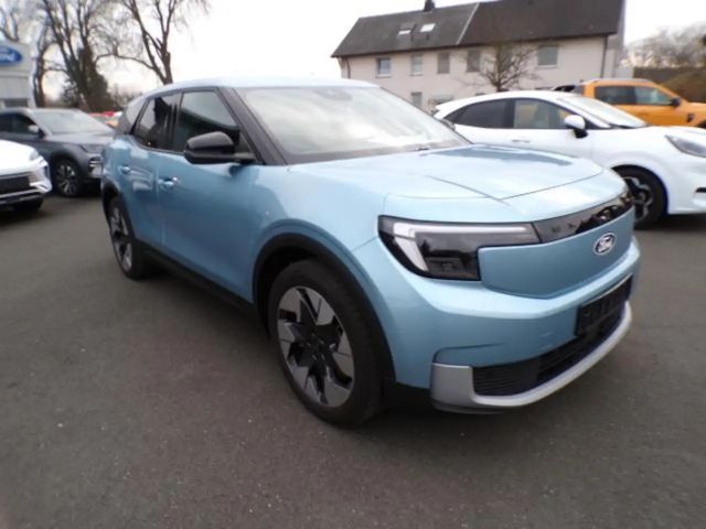 Ford Explorer Premium RWD