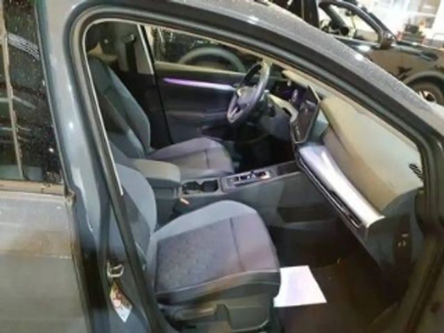 Volkswagen Golf 2.0 TDI DSG Golf VIII Variant