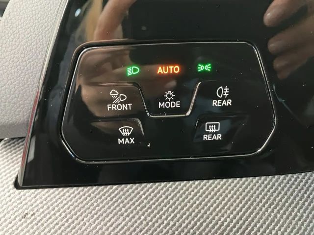 Volkswagen Golf DSG Sport