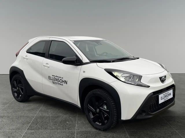 Toyota Aygo X Hatchback Play
